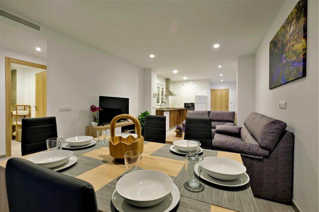 Gegant De Pedra Apartaments Adzaneta Εξωτερικό φωτογραφία