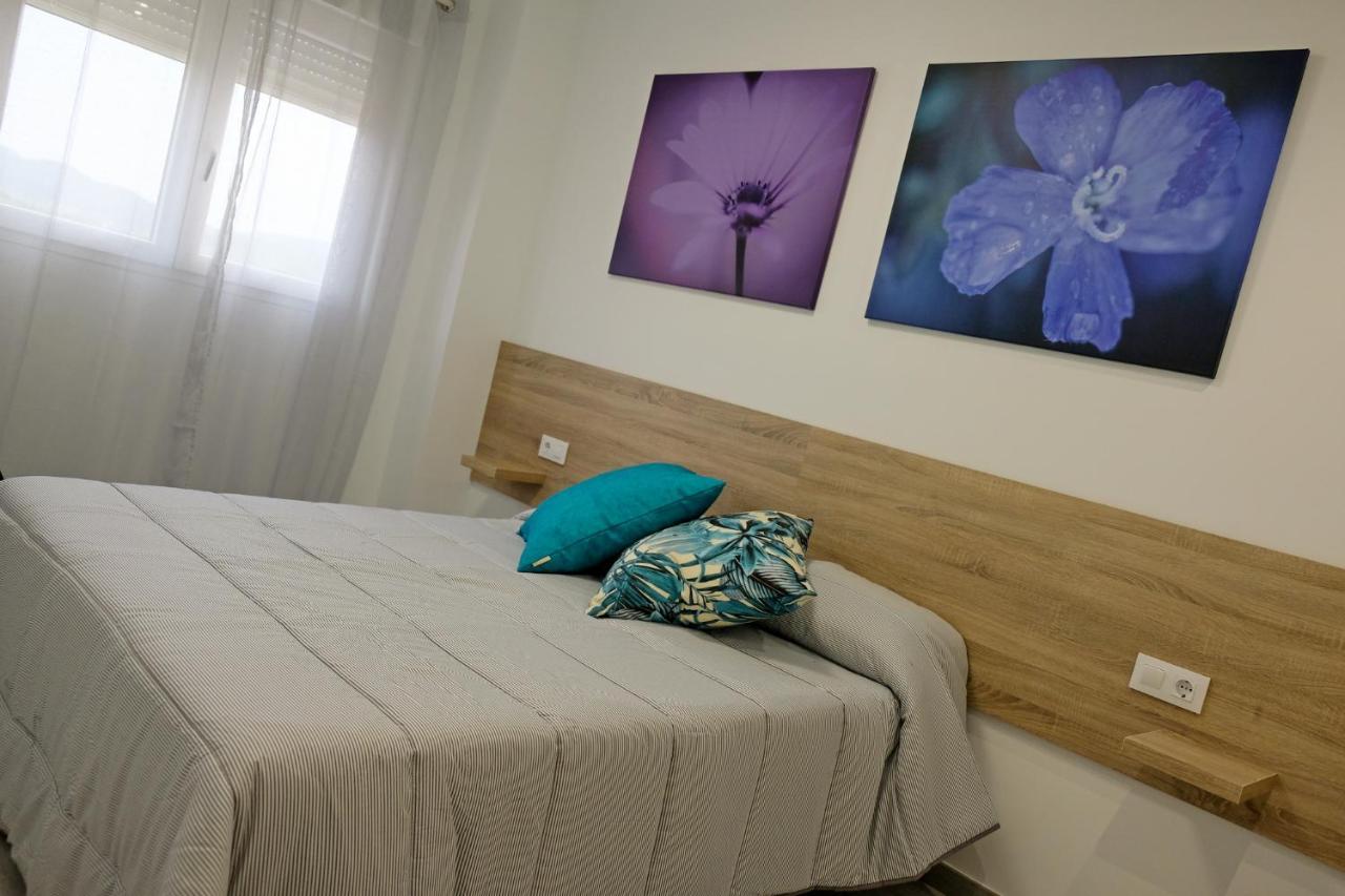 Gegant De Pedra Apartaments Adzaneta Εξωτερικό φωτογραφία