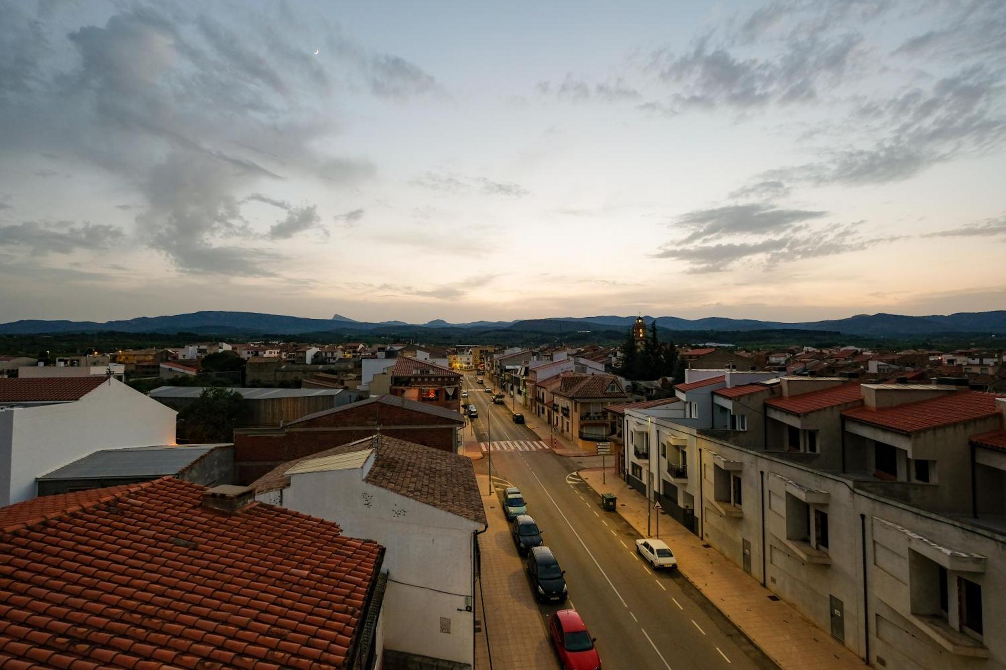Gegant De Pedra Apartaments Adzaneta Εξωτερικό φωτογραφία