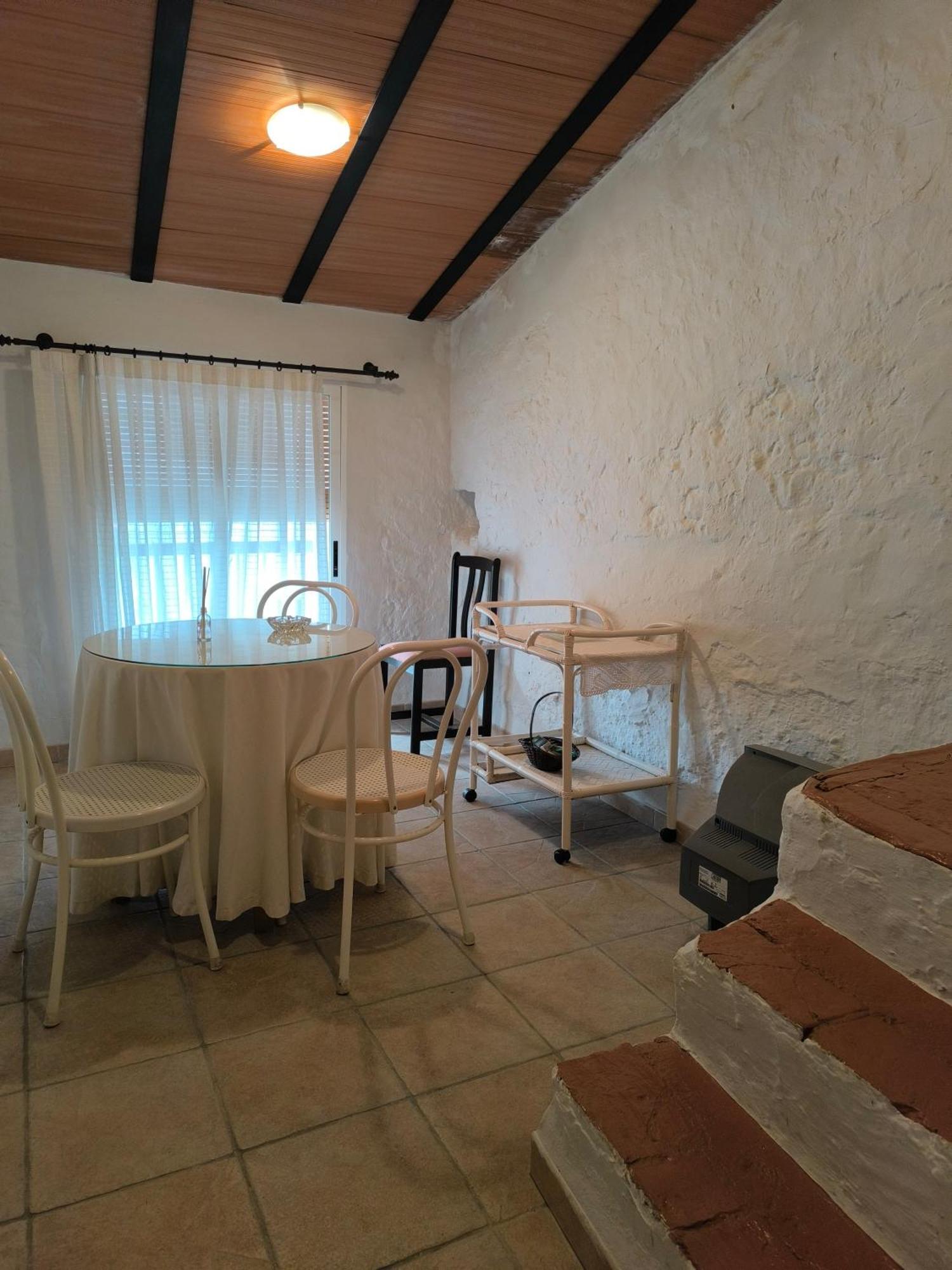 Gegant De Pedra Apartaments Adzaneta Εξωτερικό φωτογραφία