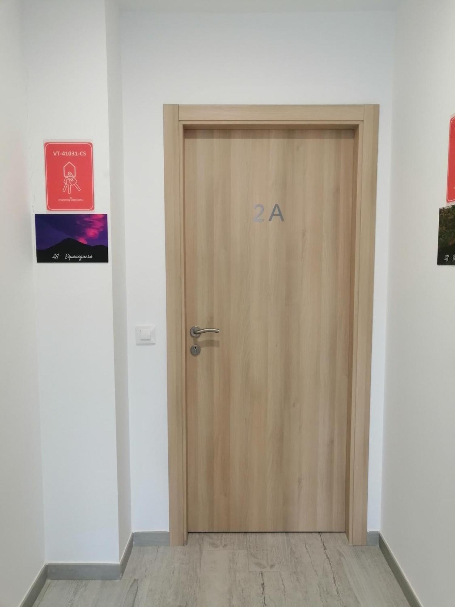 Gegant De Pedra Apartaments Adzaneta Εξωτερικό φωτογραφία
