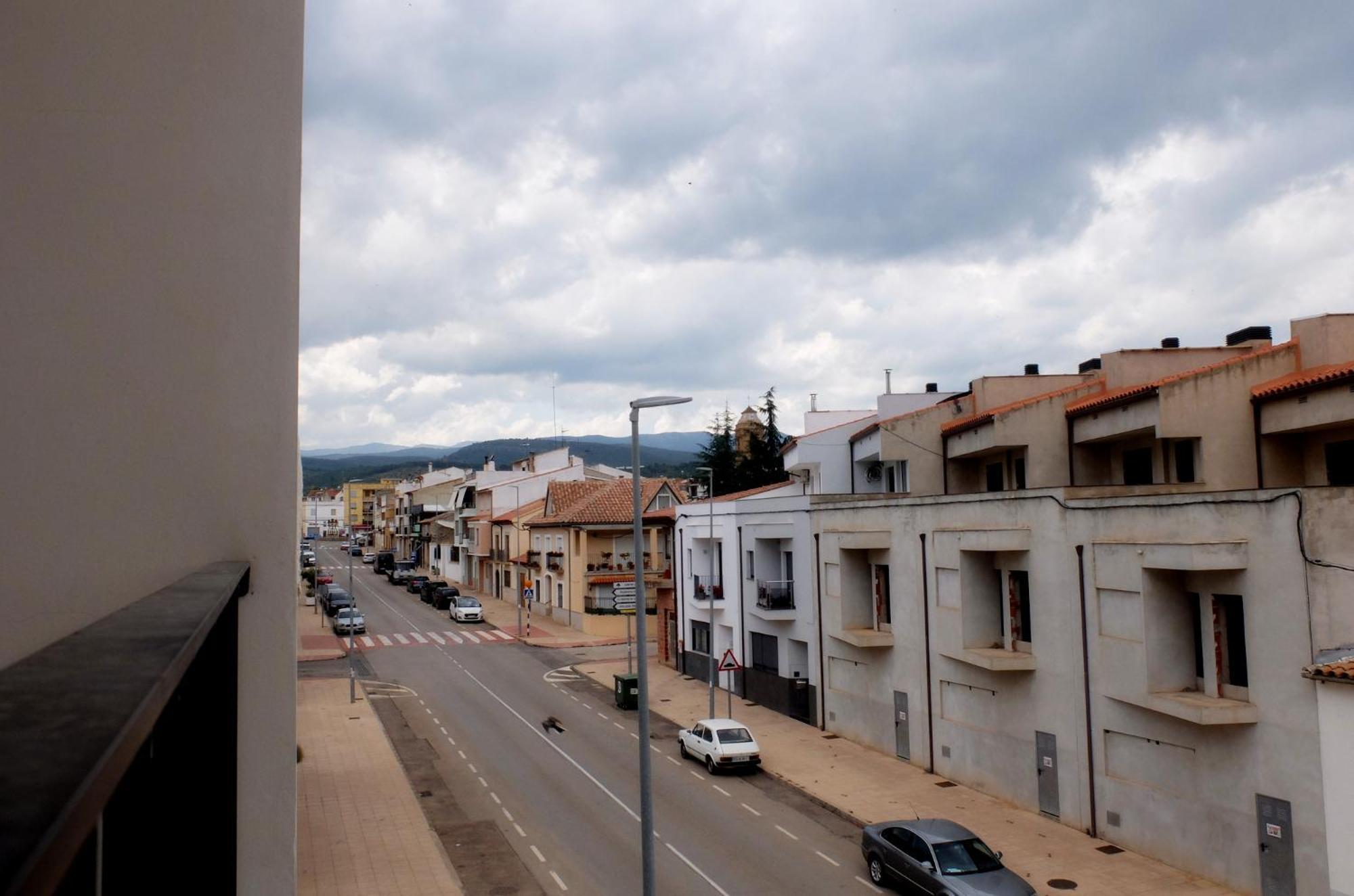 Gegant De Pedra Apartaments Adzaneta Εξωτερικό φωτογραφία